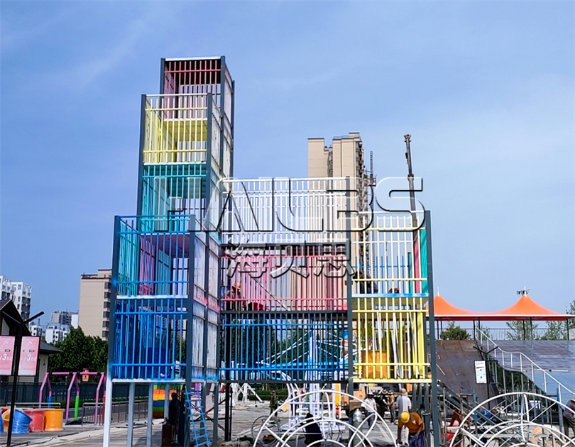 山東濟(jì)寧楓葉小鎮(zhèn)無動力樂園施工現(xiàn)場